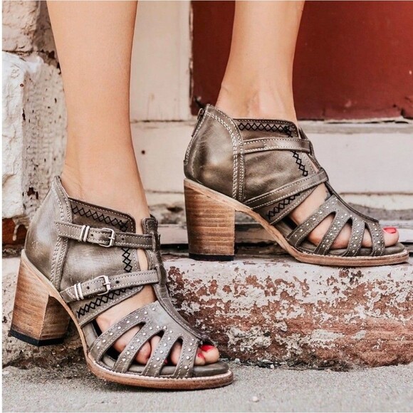 Freebird by Steven Conner Peep Toe Block Heel Sandal Leather Stone Taupe Size 10 - Picture 1 of 9